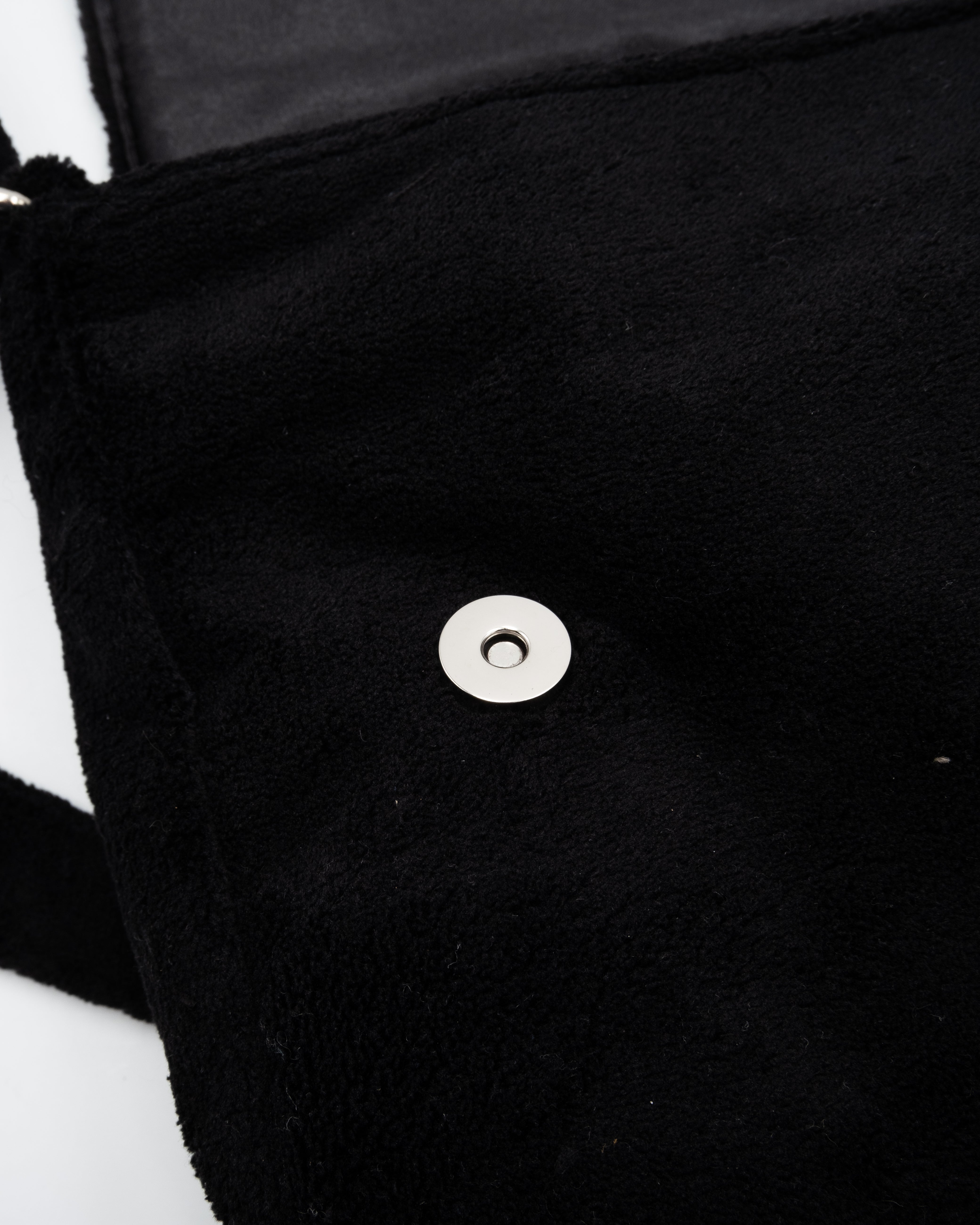 Chanel Sac à Main Plush Precision Messenger Noir