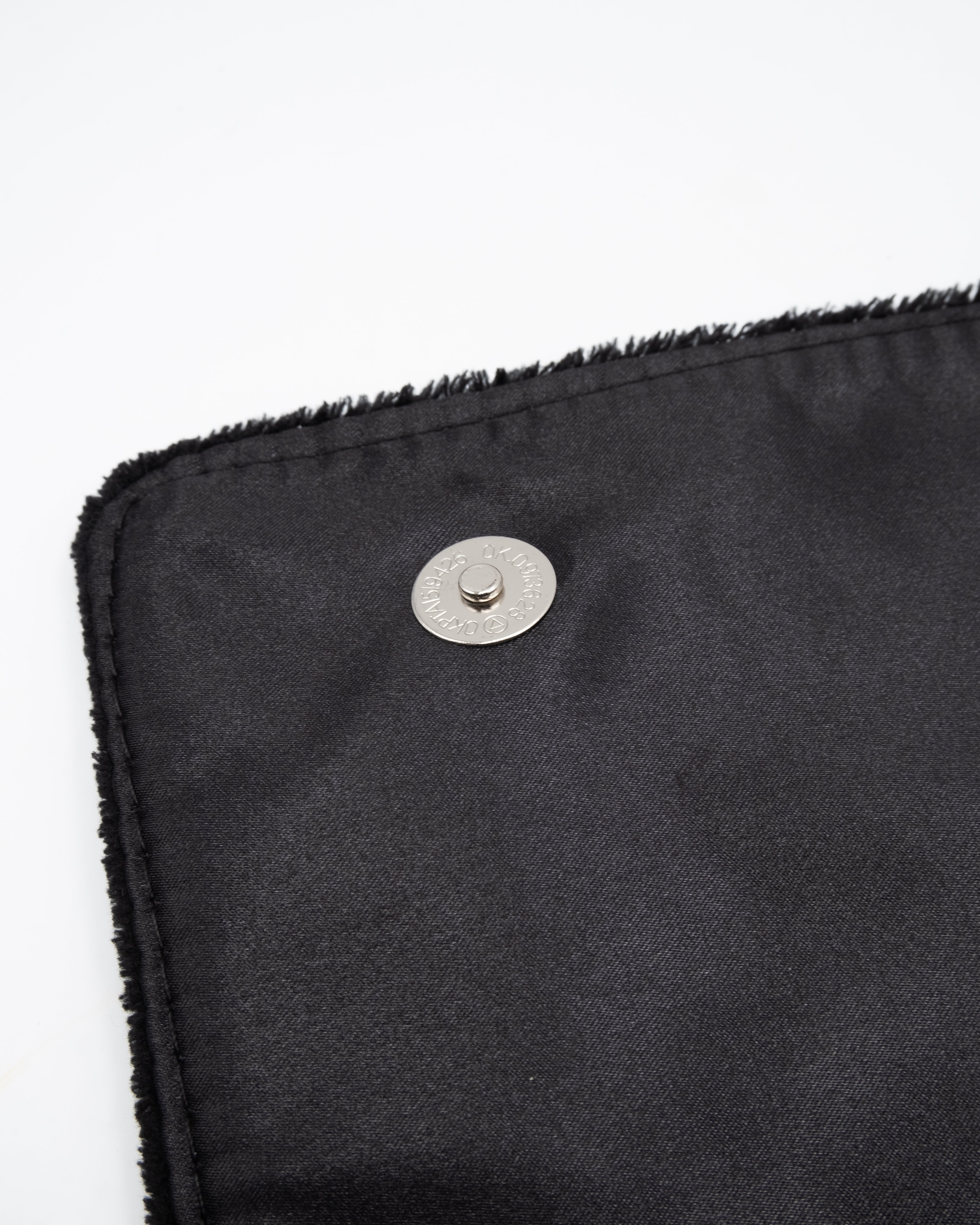 Chanel Sac à Main Plush Precision Messenger Noir