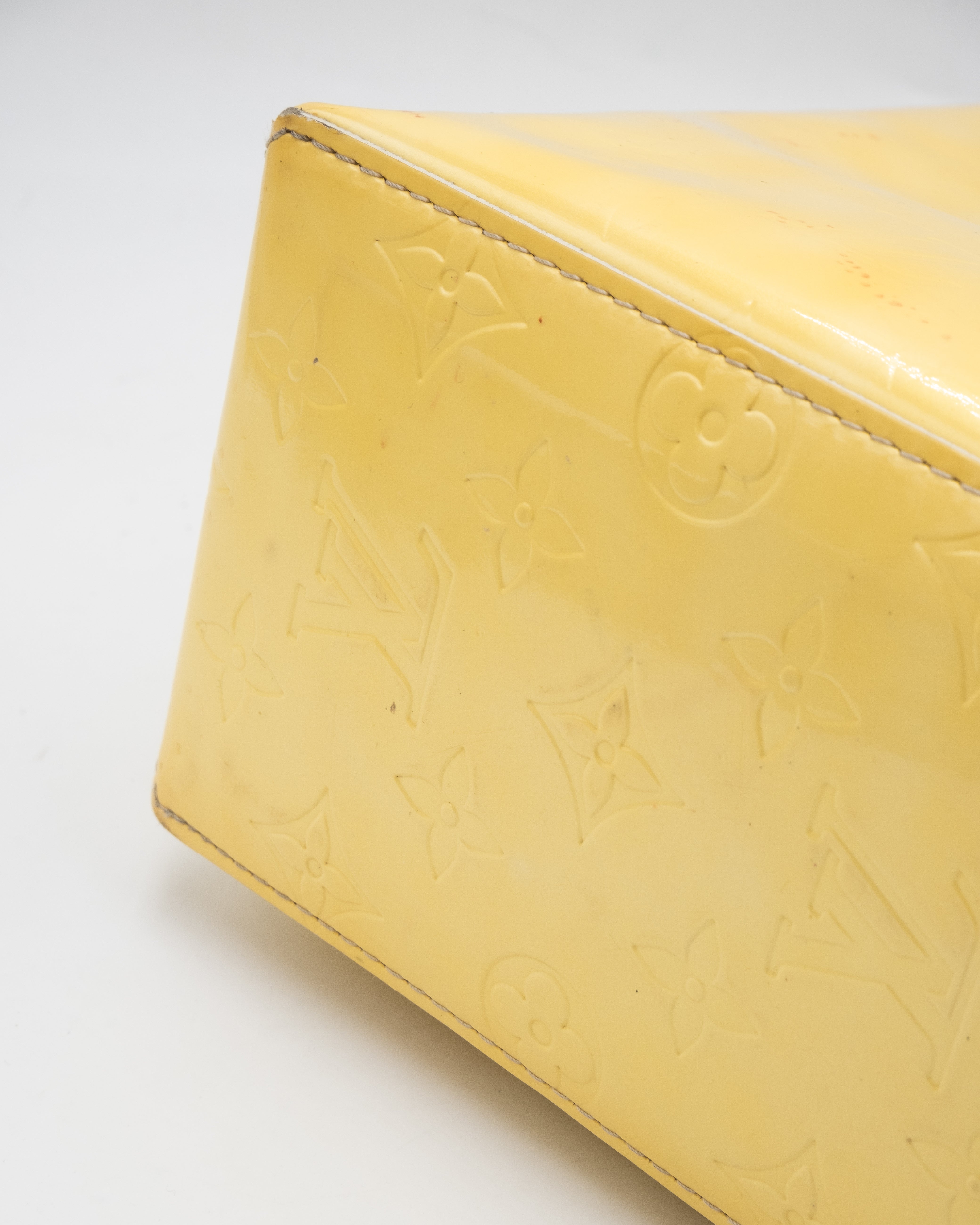 Louis Vuitton Sac à main Vernis Reade PM