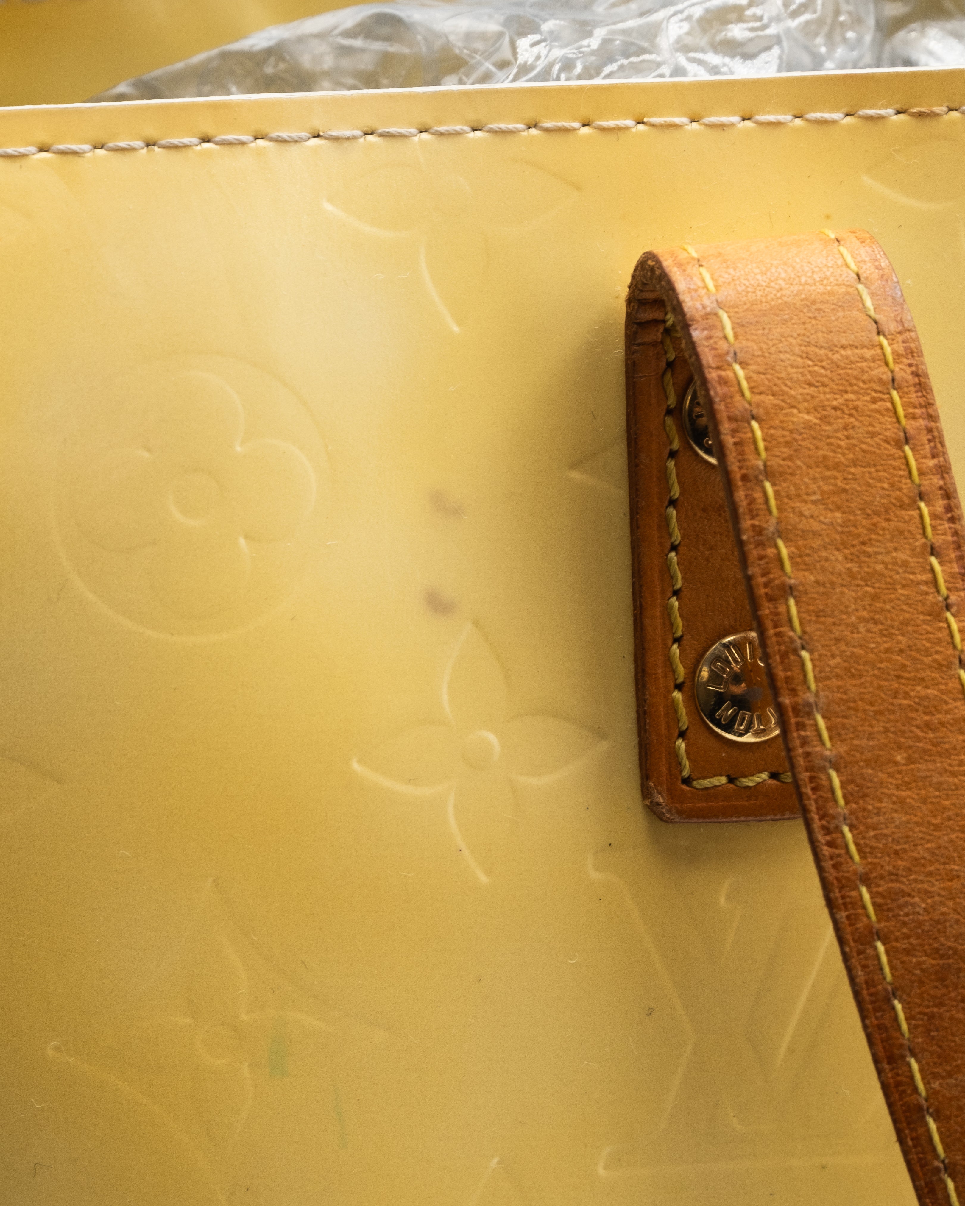 Louis Vuitton Sac à main Vernis Reade PM