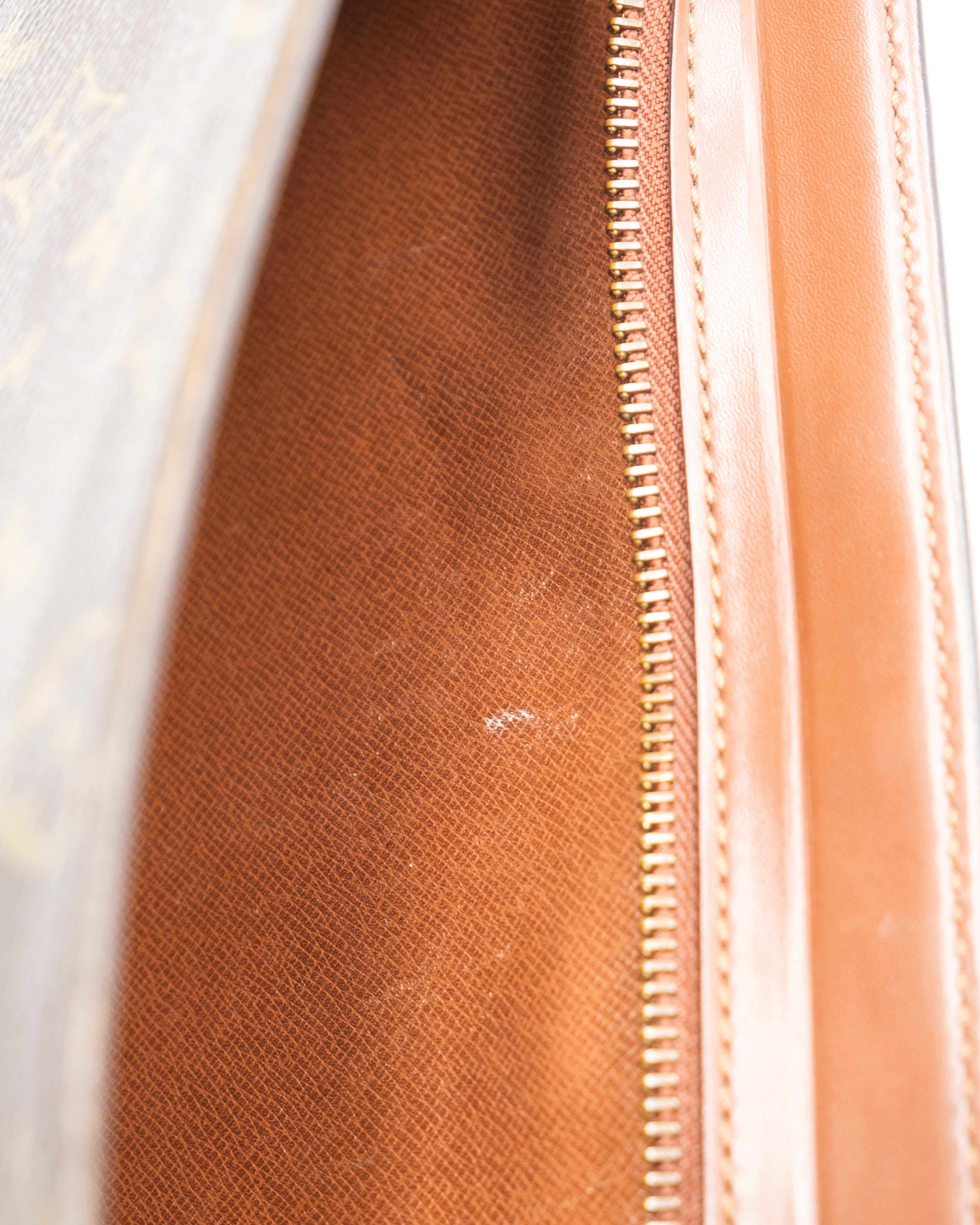 Louis Vuitton Sac Homme Pochette Monogram Marron