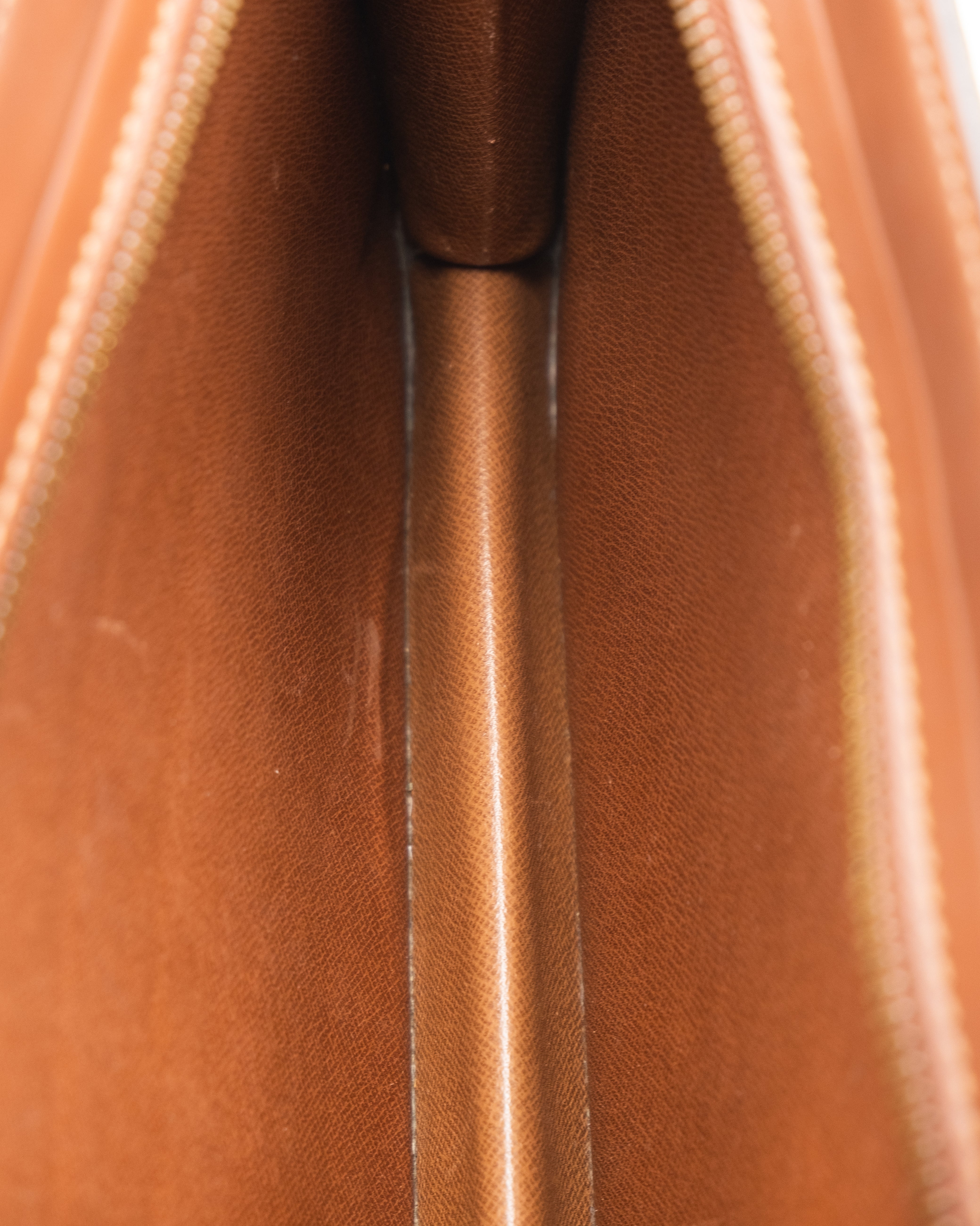 Louis Vuitton Sac Homme Pochette Monogram Marron