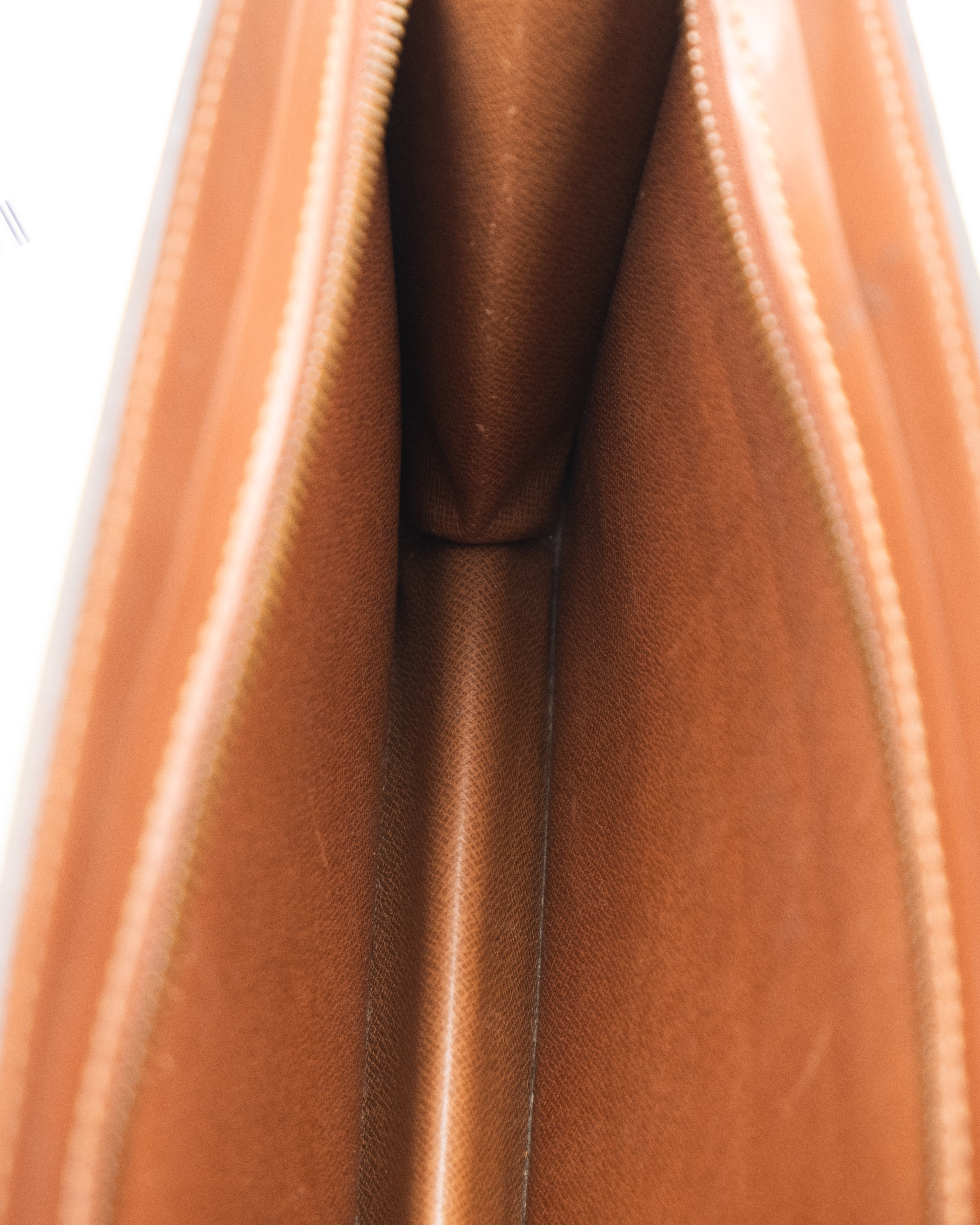 Louis Vuitton Sac Homme Pochette Monogram Marron
