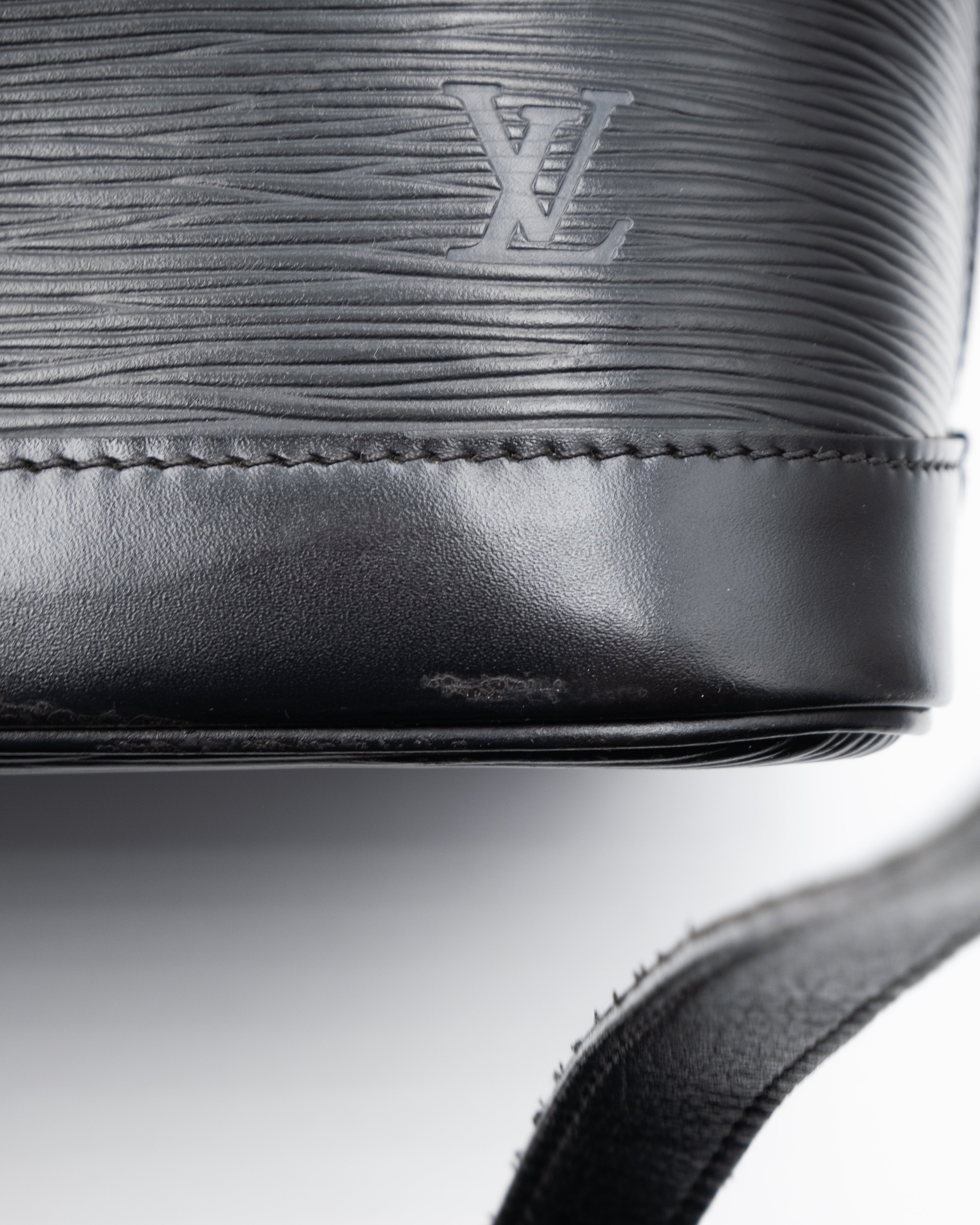 Louis Vuitton Sac à main Alma PM Epi Noir