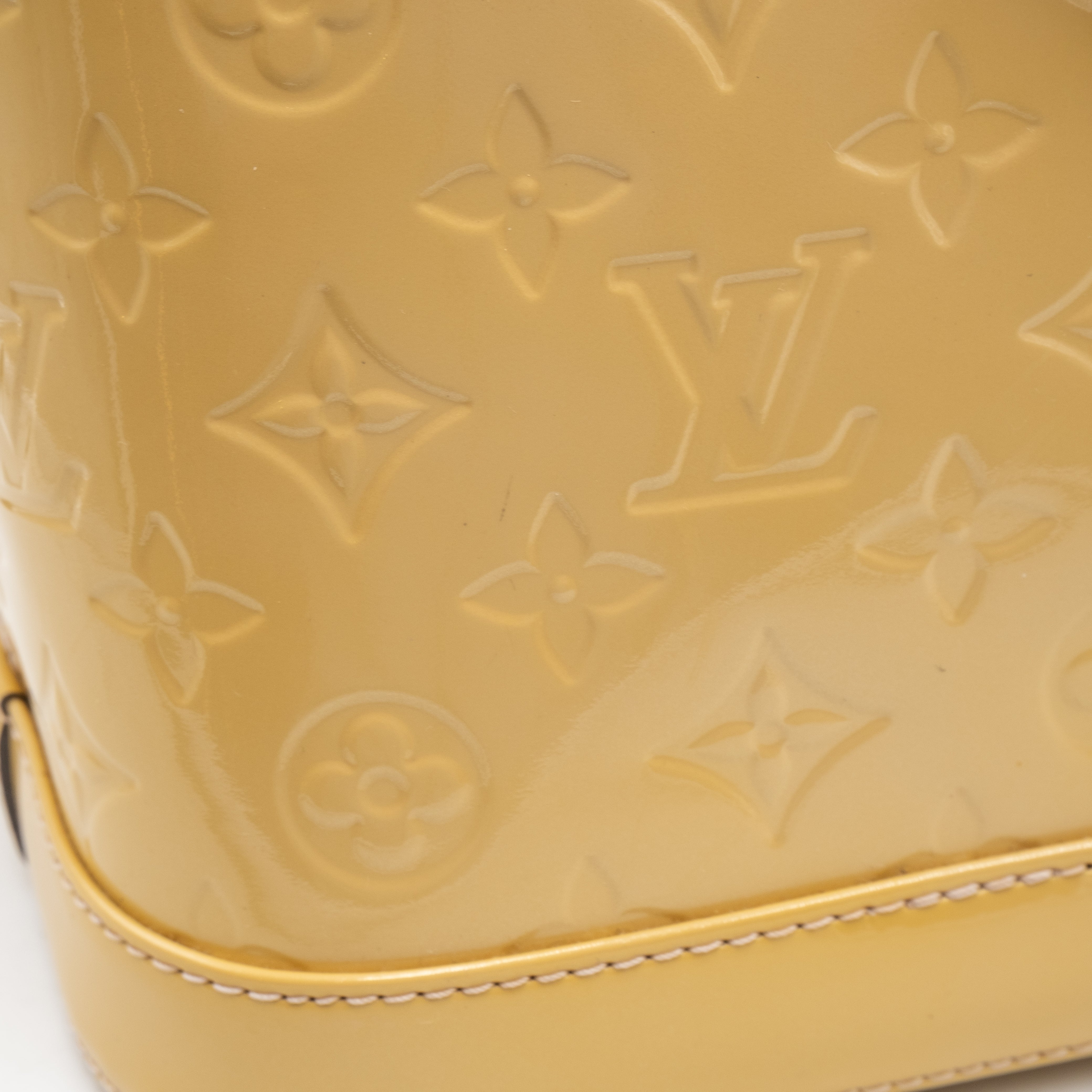 Louis Vuitton Sac à main - Alma Monogram - Vernis Yellow