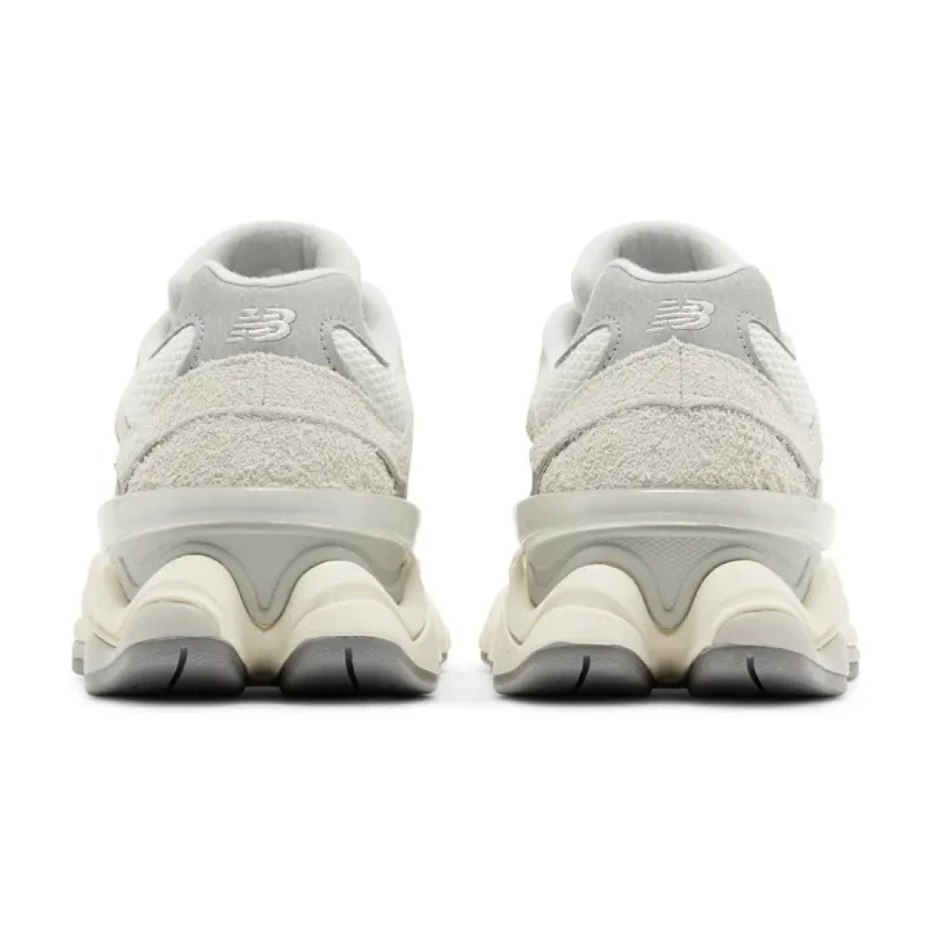 New Balance 9060 Moonbeam Sea Salt