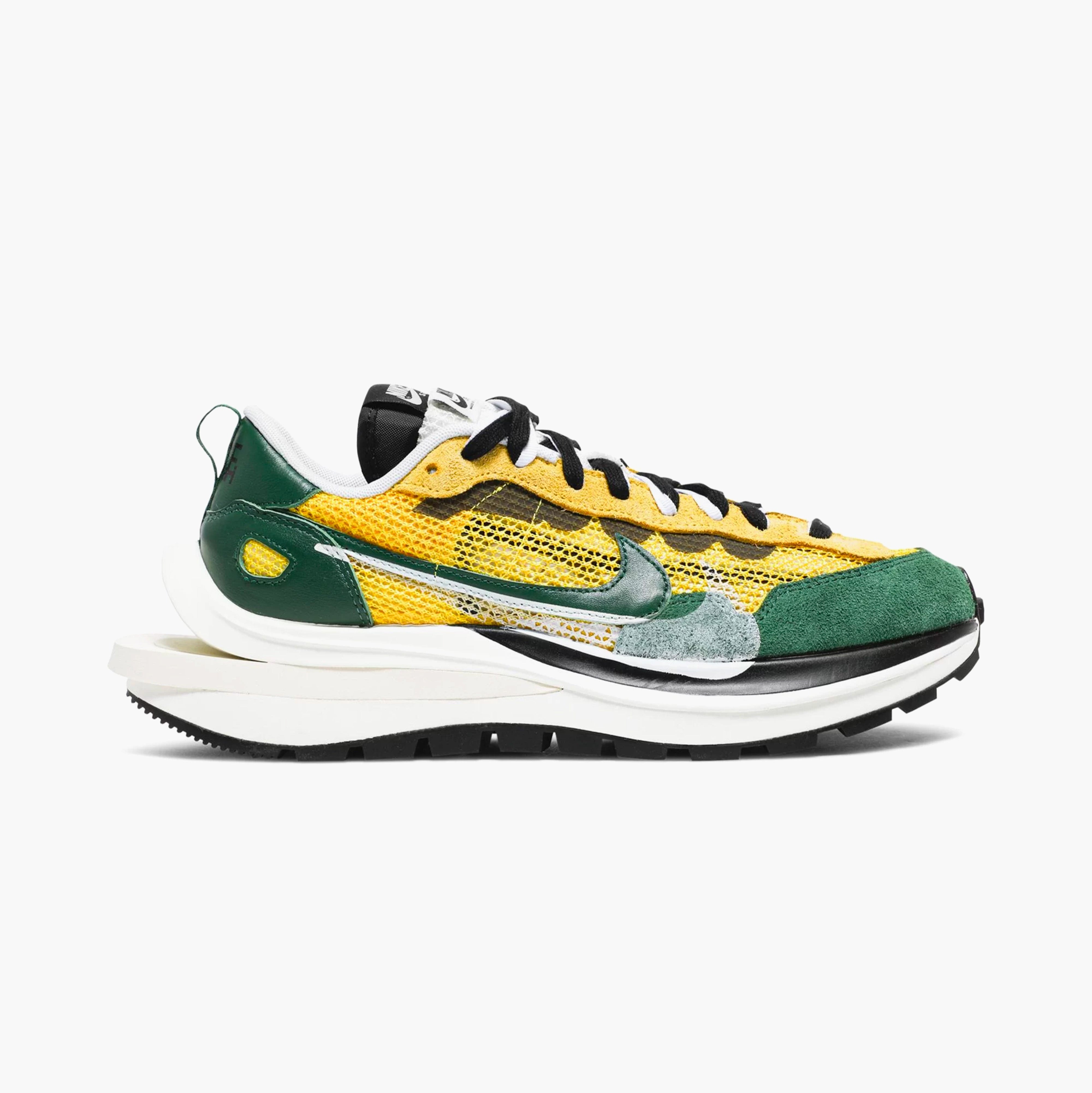 Nike Vaporwaffle sacai Tour Yellow Stadium Green