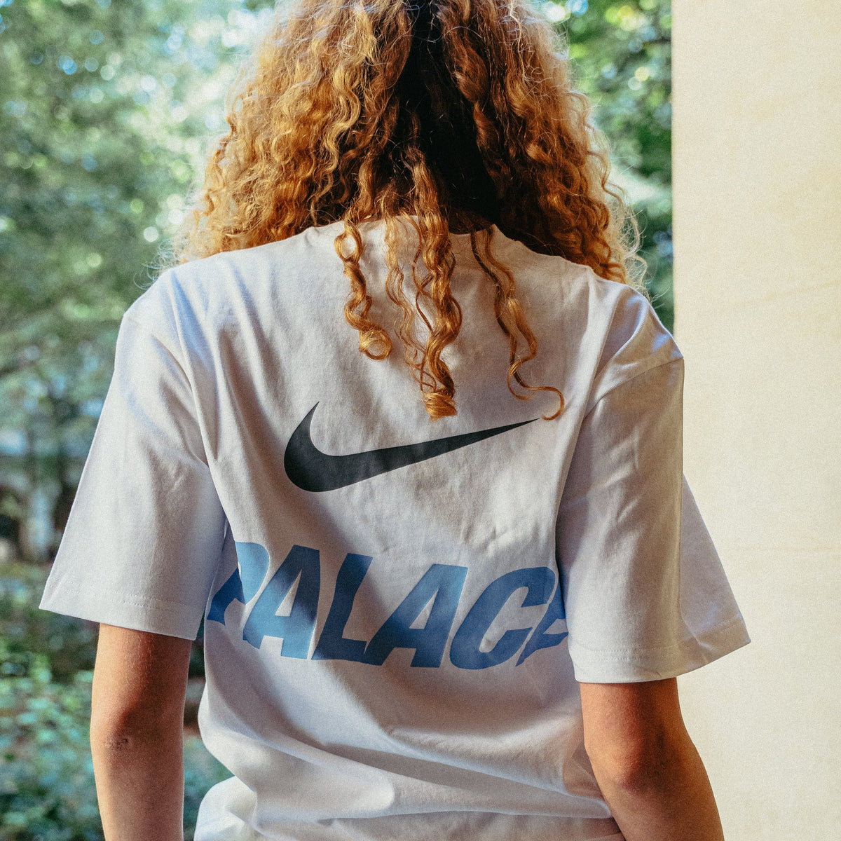 T-shirt Nike x Palace Font Swoosh White