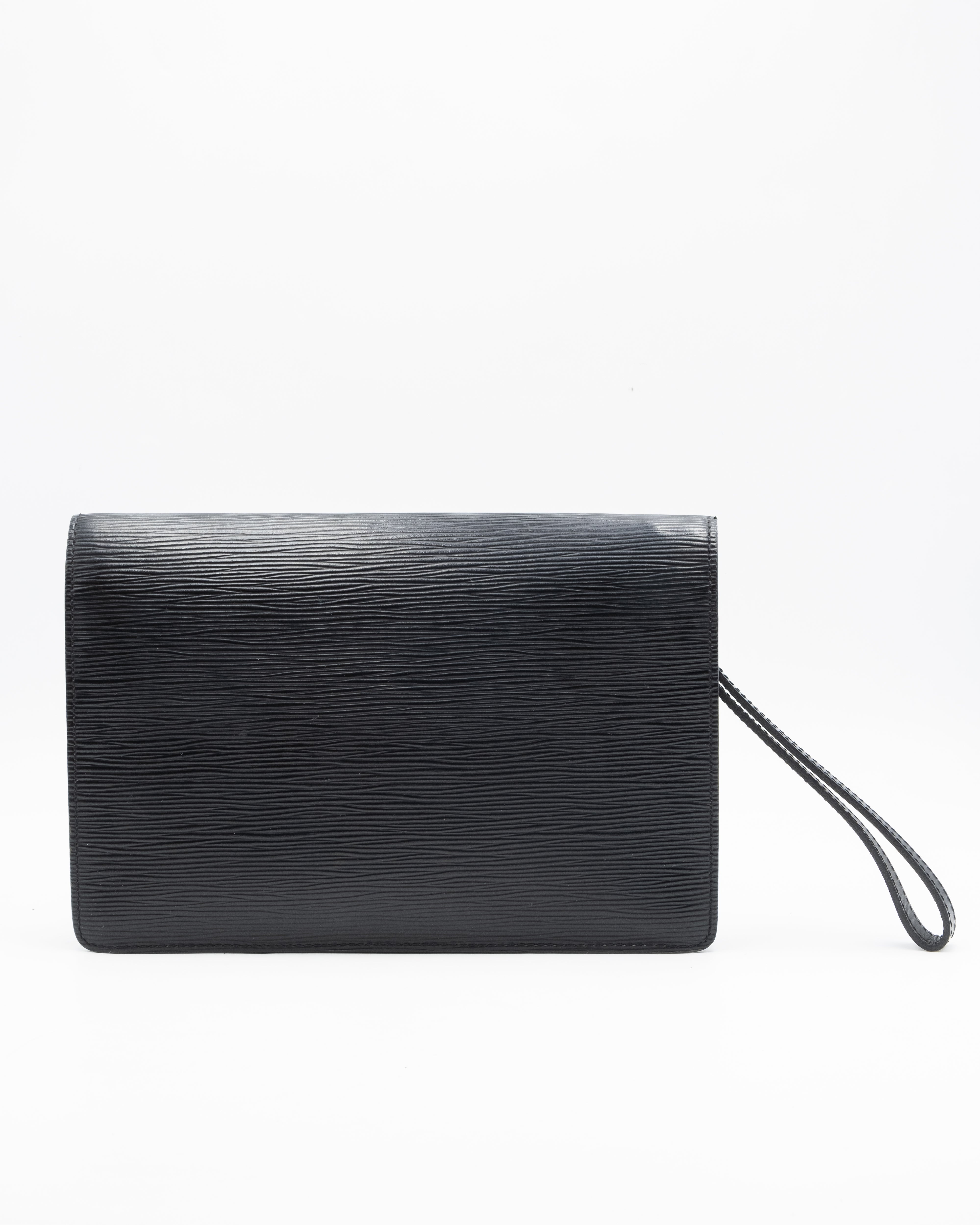 Louis Vuitton Sac Pochette avec Dragonne Cuir Epi Noir