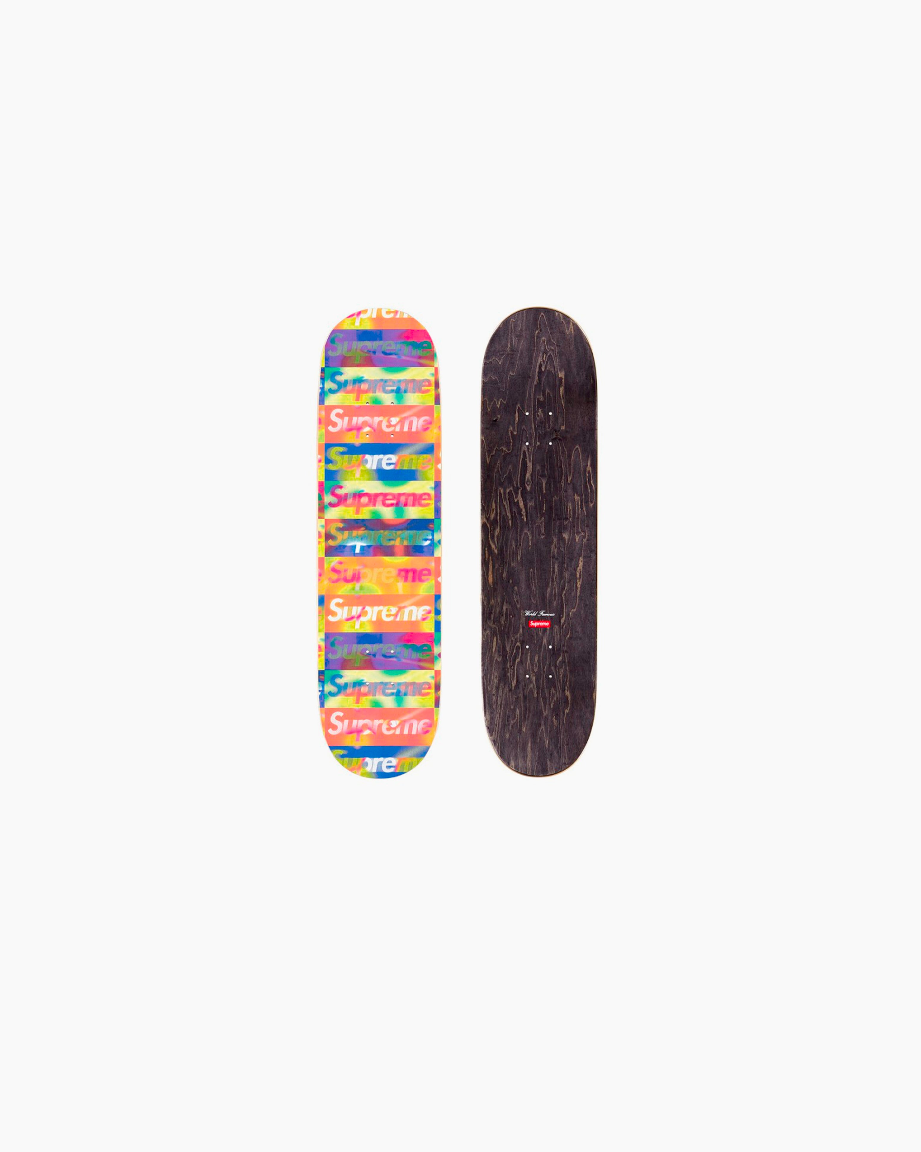 スケートボード Supreme Distorted Logo Skateboard Photo Supreme Distorted Logo Skateboard Deck Black/Yellow Set - SS20 - US