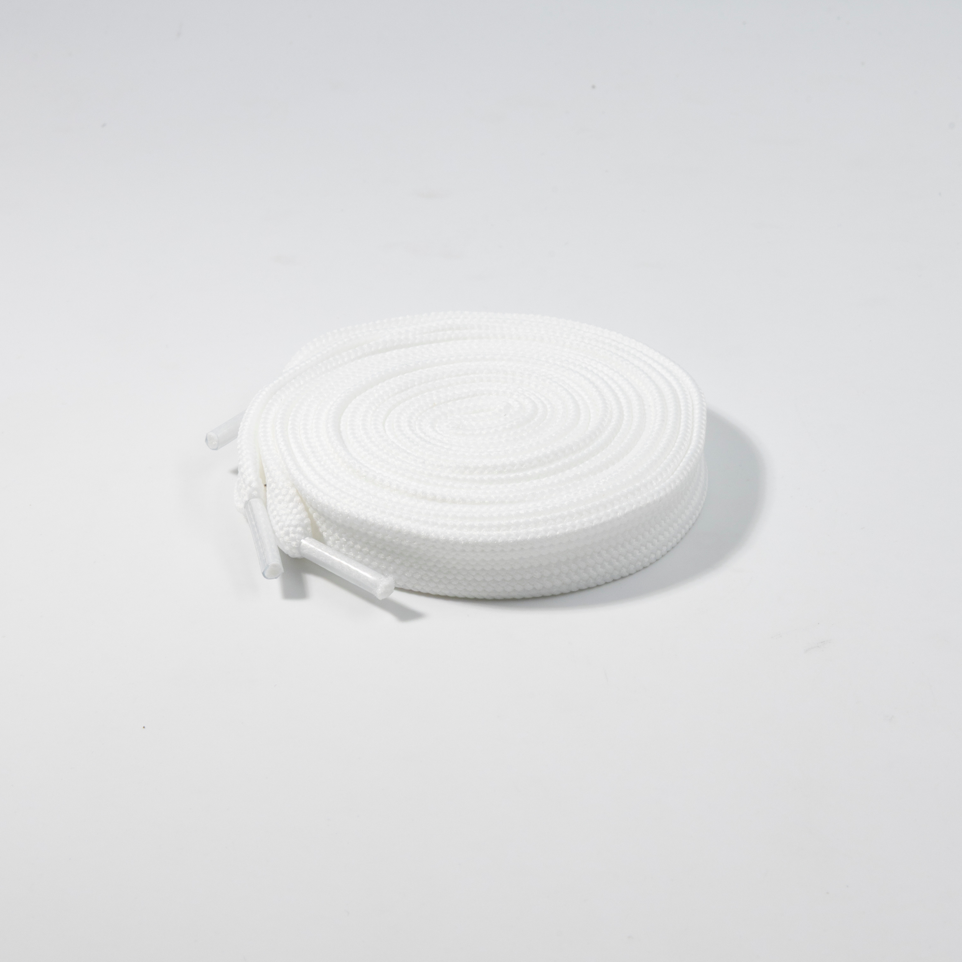 Lacets - Flat White