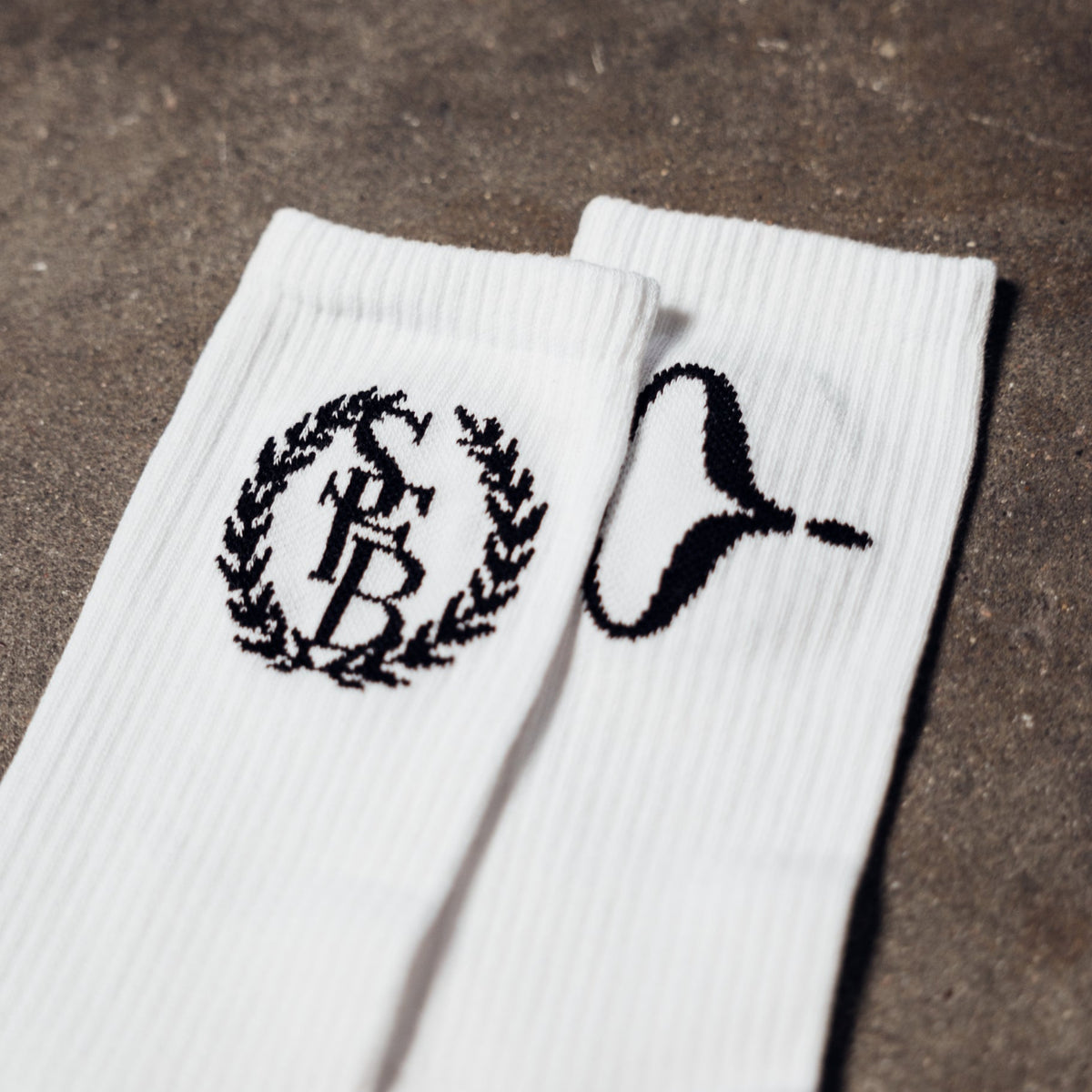 Dimension Stores x Starfobar Chaussettes Blanc