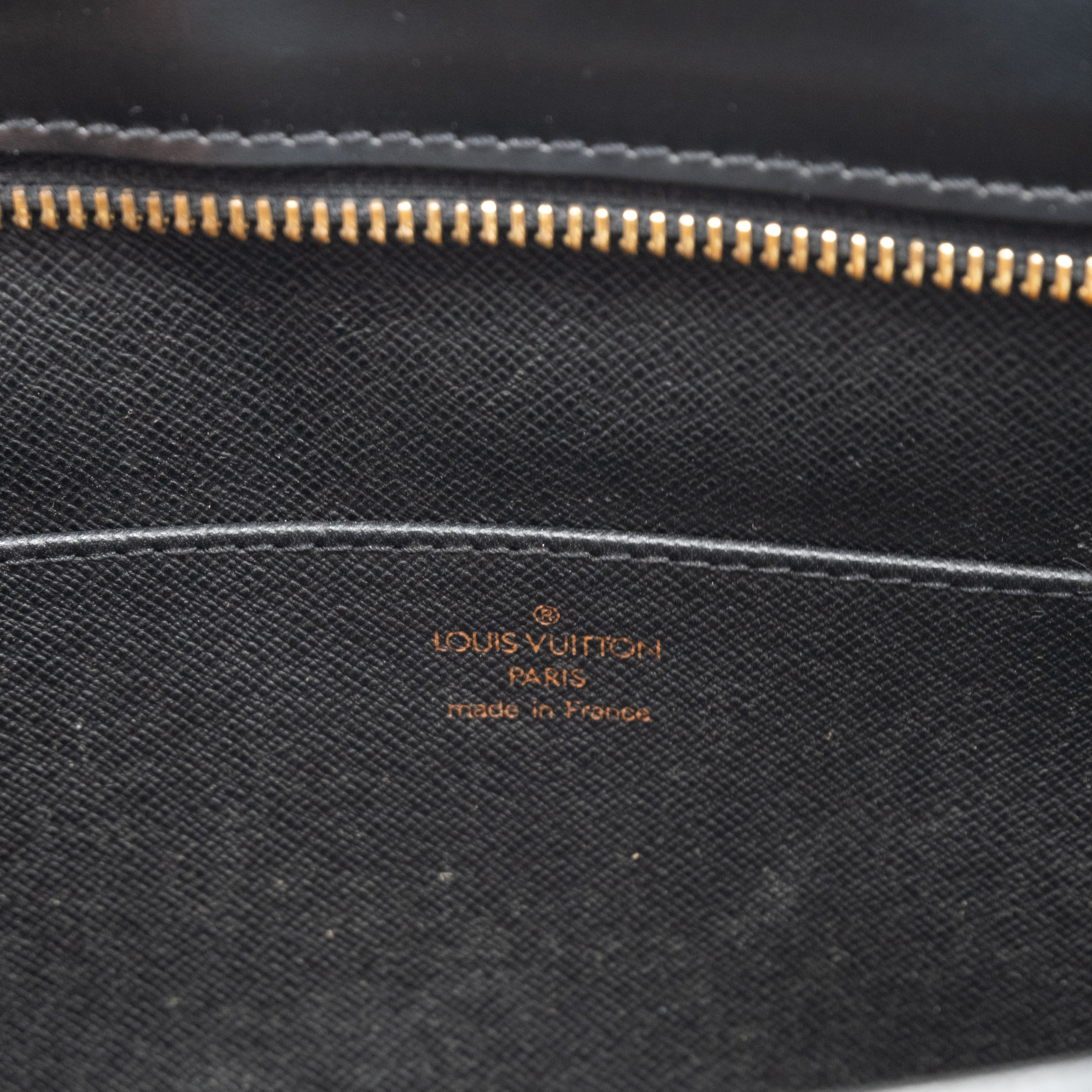 Louis Vuitton Pochette Cuir Epi Noir