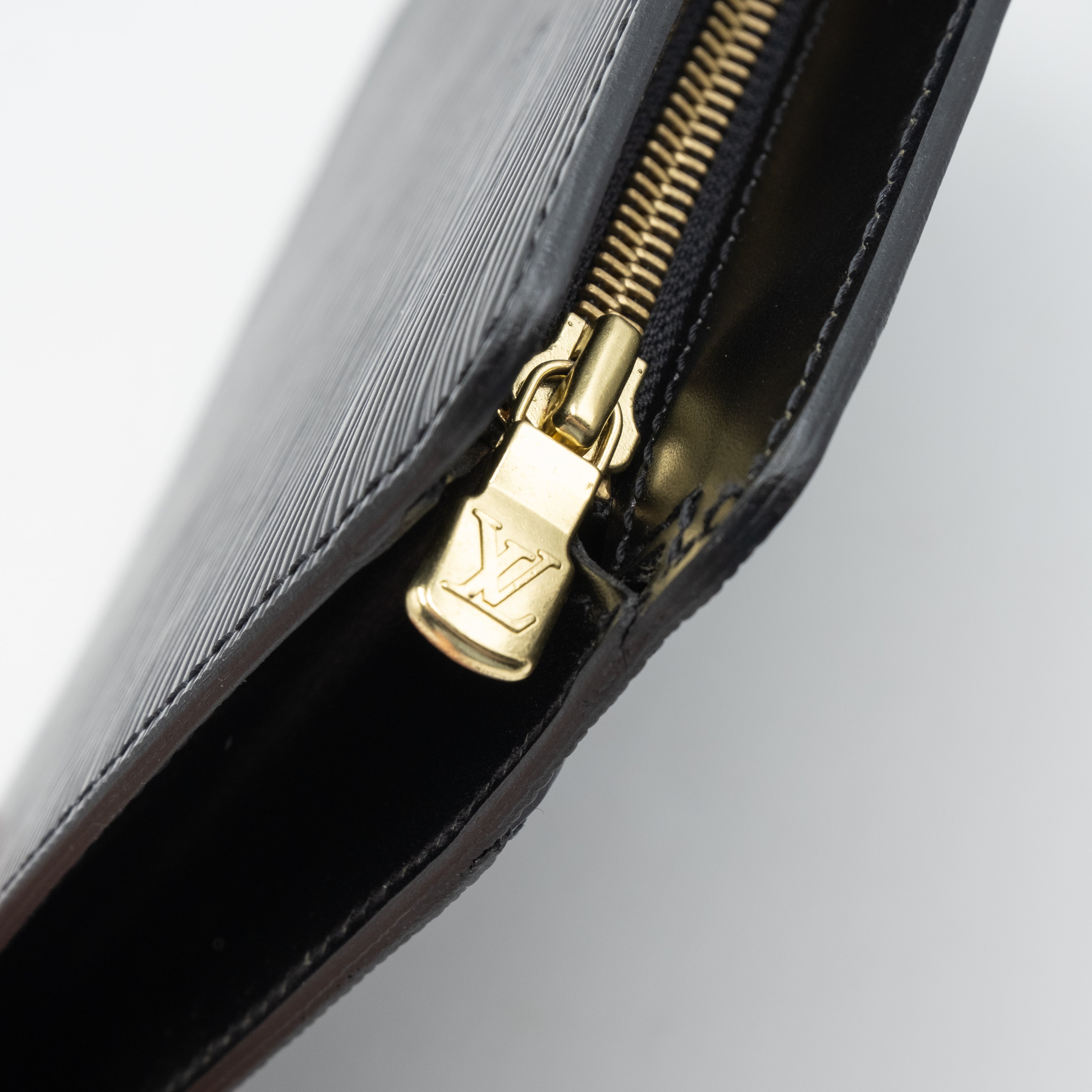 Louis Vuitton Pochette Cuir - Epi - Noir