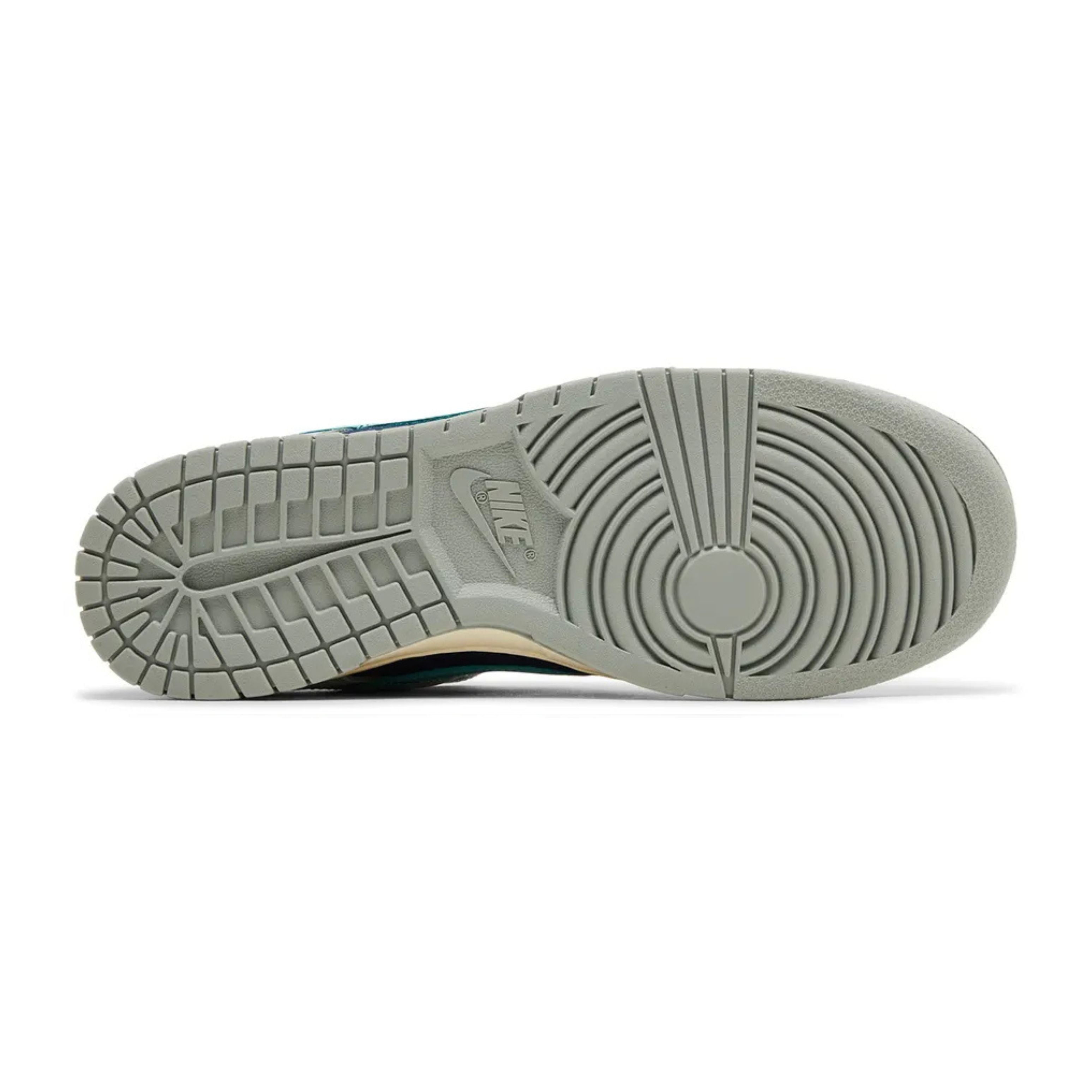 Nike Dunk Low Retro Premium Light Pumice Green Frost
