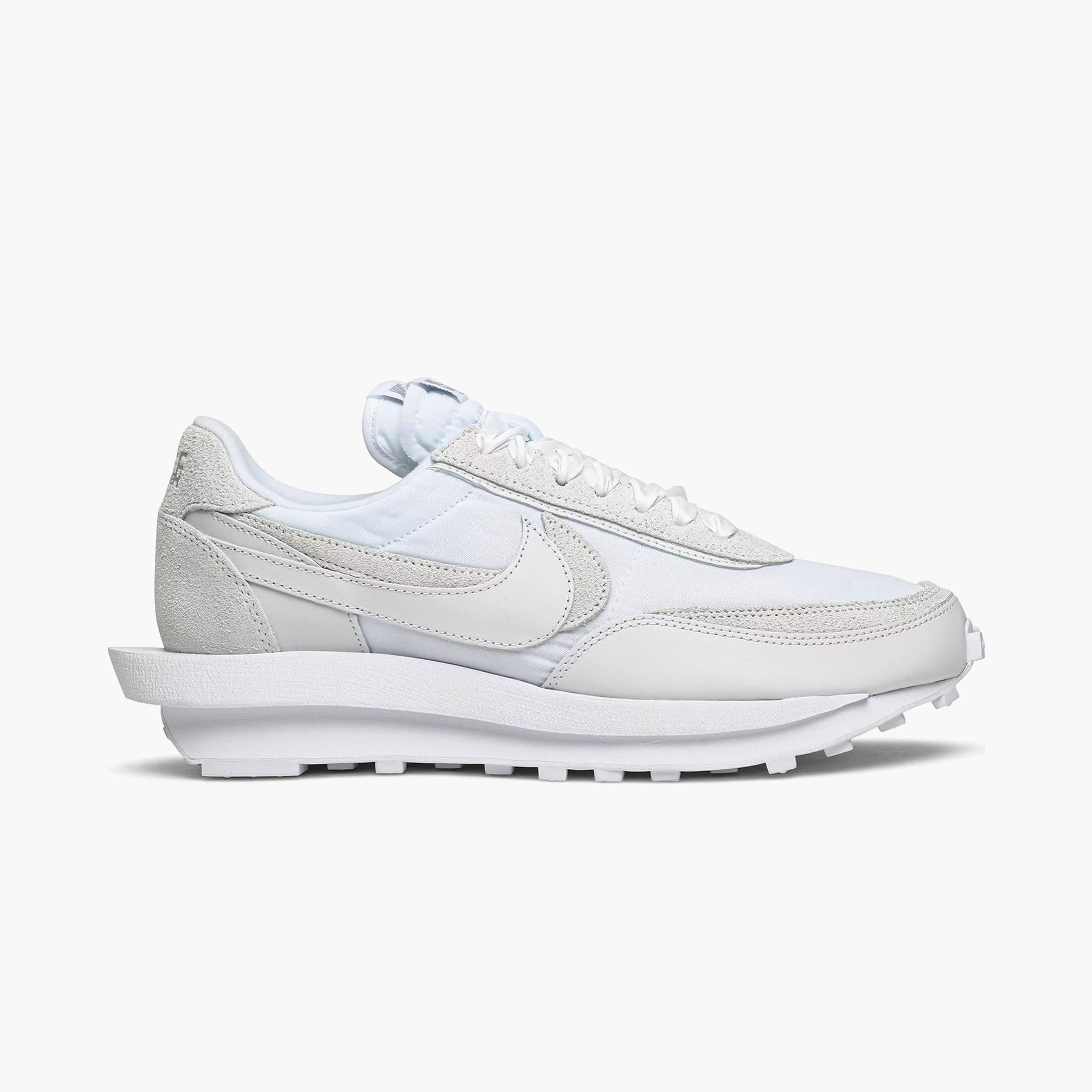 nike x sacai harga