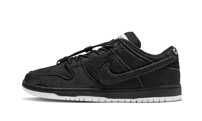 Nike Dunk SB Low Gnarhunters